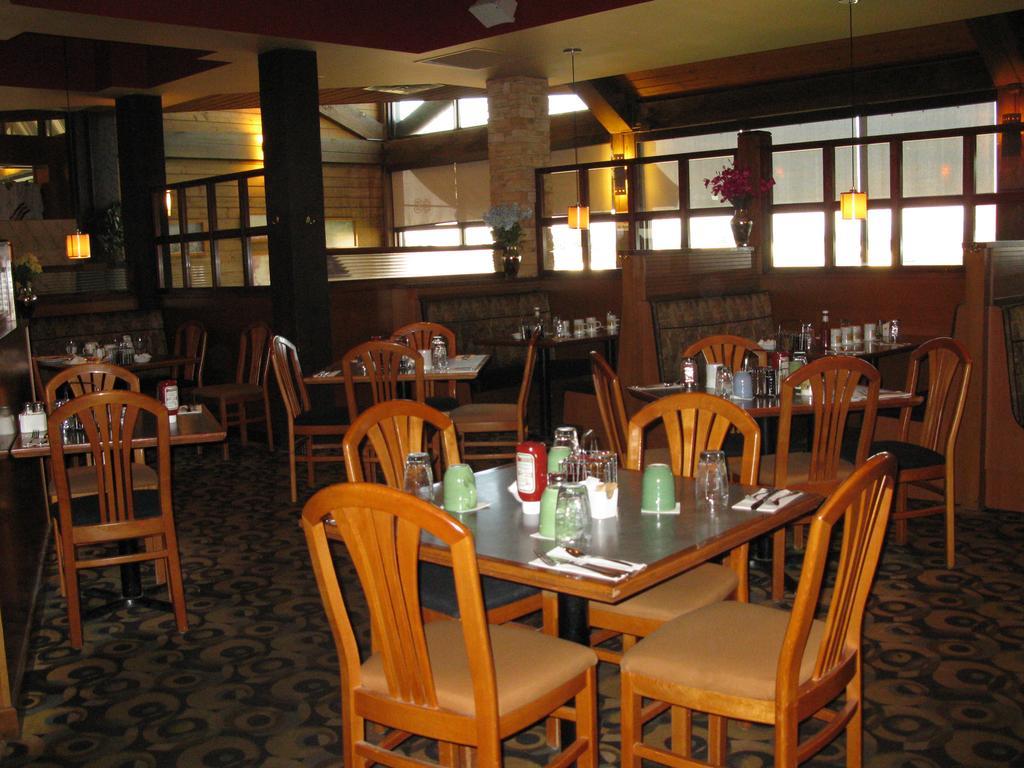 Walking Eagle Inn & Lodge Rocky Mountain House Exterior foto