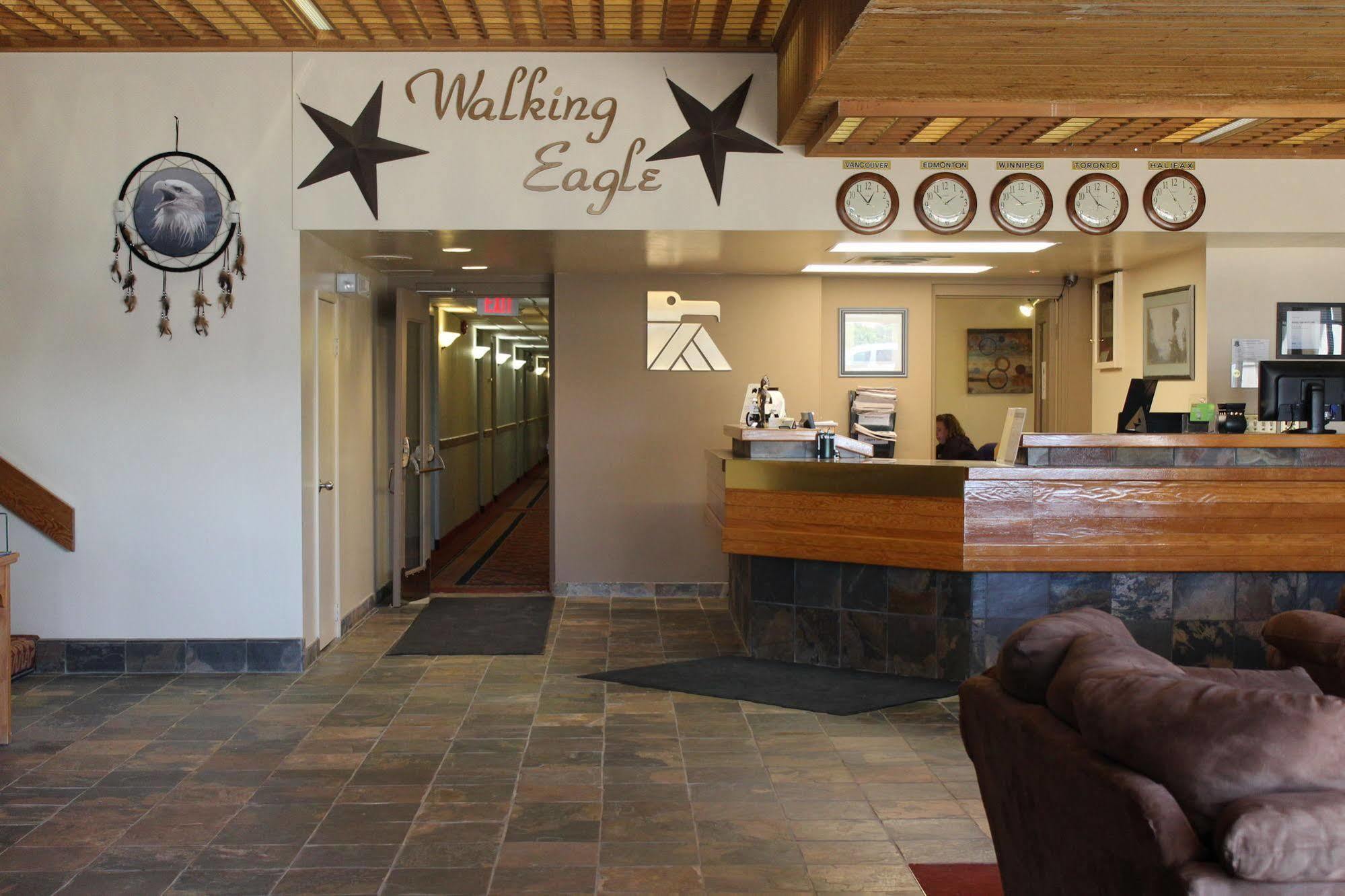 Walking Eagle Inn & Lodge Rocky Mountain House Exterior foto